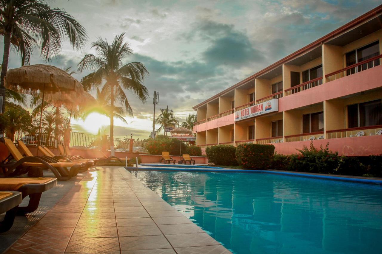 Hotel Yadran Beach Resort بونتاريناس المظهر الخارجي الصورة
